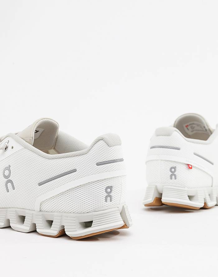 "Cloud 5 low-top sneakers beige"