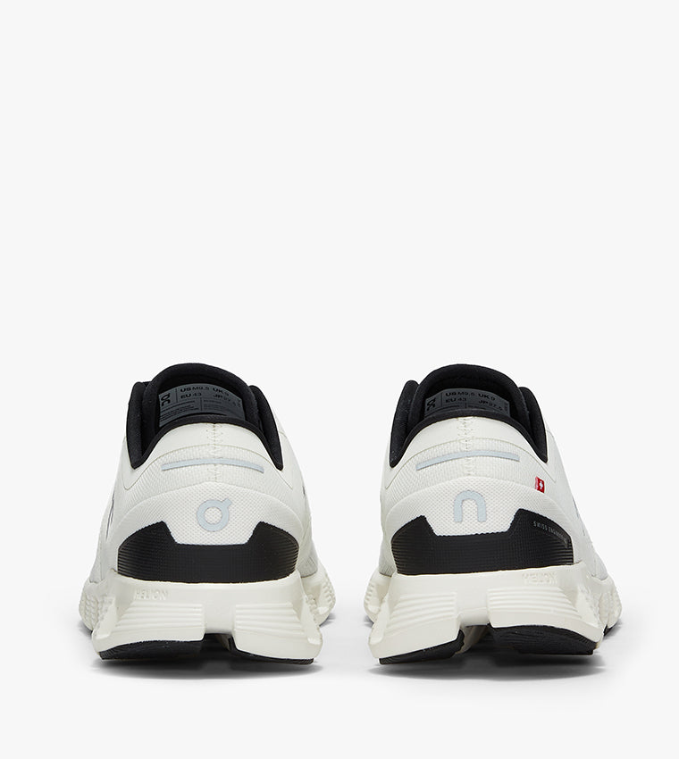 "Cloud x3 low-top sneakers black white"